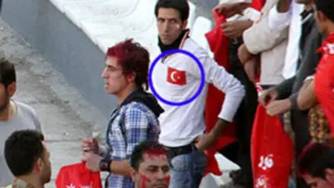 İran'da Türk bayrağına bölücülük suçlaması
