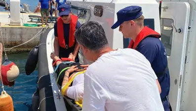 Teknede rahatsızlanan vatandaşa tıbbi tahliye