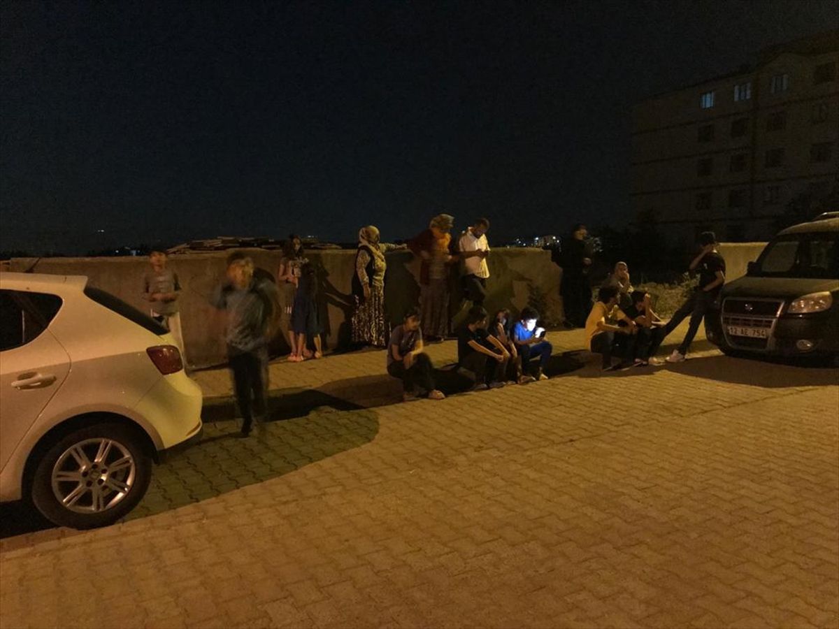 Bingöl'de 5,2 büyüklüğünde deprem meydana geldi