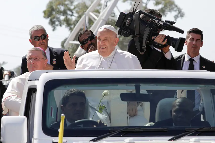 DÜNYANIN EN GENÇ ÜLKELERİNDEN 2