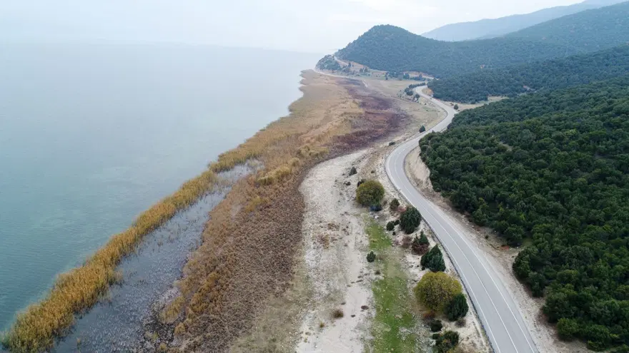 Eğirdir Gölü'nde büyük tehlike: İkiye bölünüyor 4 Eğirdir Gölü'nde büyük tehlike: İkiye bölünüyor 4