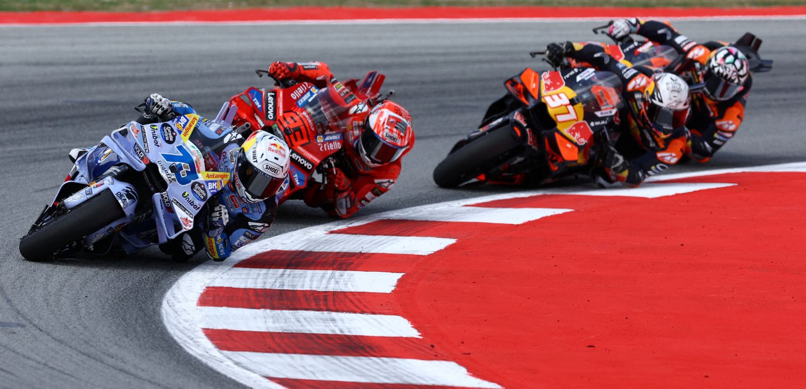 MotoGP Katalonya GP'sinde zafer Alex Marquez'in