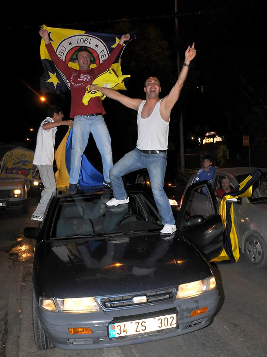 Her yer sarı lacivert 18