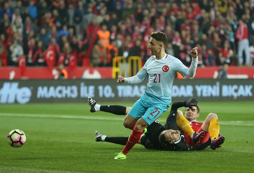 Emre Mor çaresiz bıraktı! 5