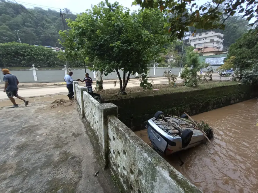 Brezilya’daki sel felaketinde ölenlerin sayısı 104’e çıktı 14 Brezilya’daki sel felaketinde ölenlerin sayısı 104’e çıktı 14