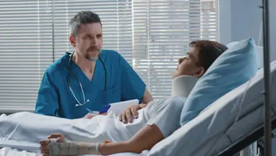 Kıl dönmesi kâbusu oldu, 9 kez ameliyat geçirdi: 19 yaşındaki genç aylarca yatağa bağlı kaldı