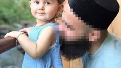 Geri manevra yaparken 2 yaşındaki kızını ezdi