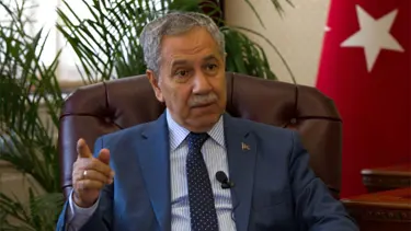 Arınç: 15 dakikalığına uğradı