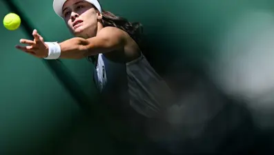 Zeynep Sönmez, Wimbledon'da üçüncü tura yükseldi: 75 yıl sonra ilki başardı