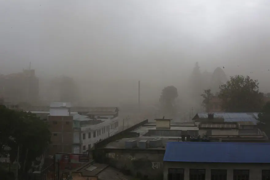 Nepal'de şiddetli deprem 27