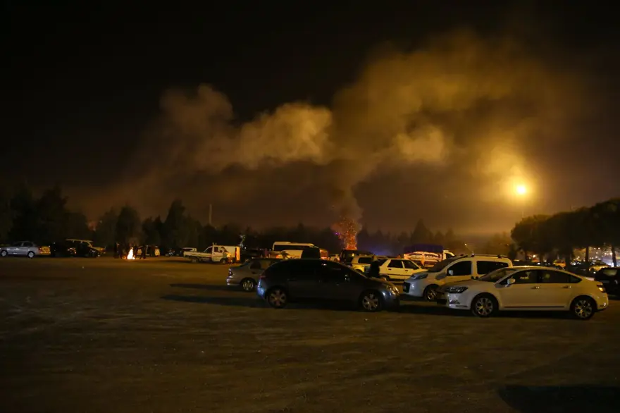 Manisa'da deprem nöbeti 