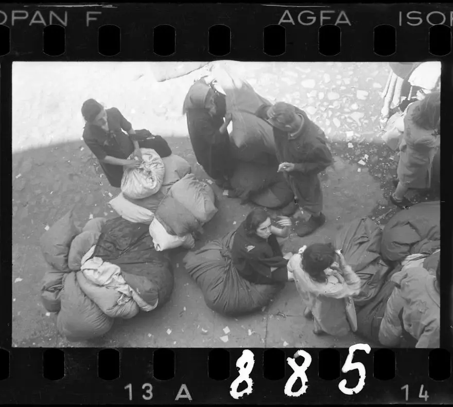 Nazi vahşetini gizlice fotoğrafladı 42