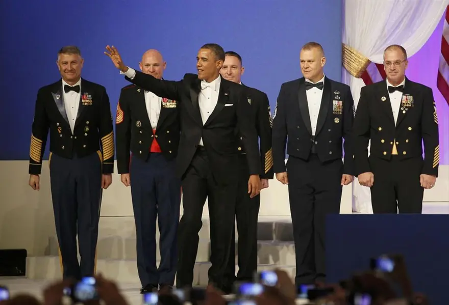 Obama çiftinden romantik dans 22 Obama çiftinden romantik dans 22