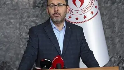 Bakan Kasapoğlu'ndan Akdeniz Oyunları'nda madalya kazanan sporculara tebrik