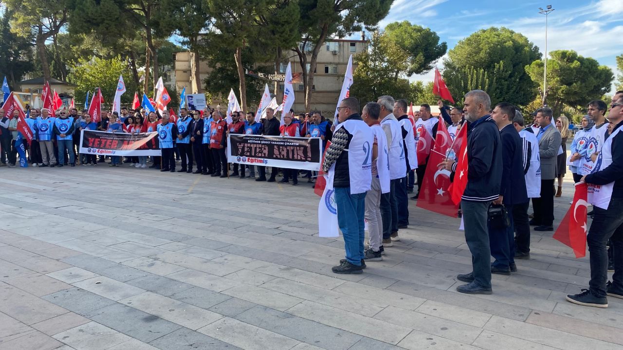 Manisa'da okul müdürü ve öğretmene saldırı