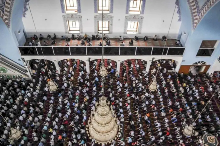 KADINLAR İÇİN CUMA NAMAZI KILINIR MI? 6