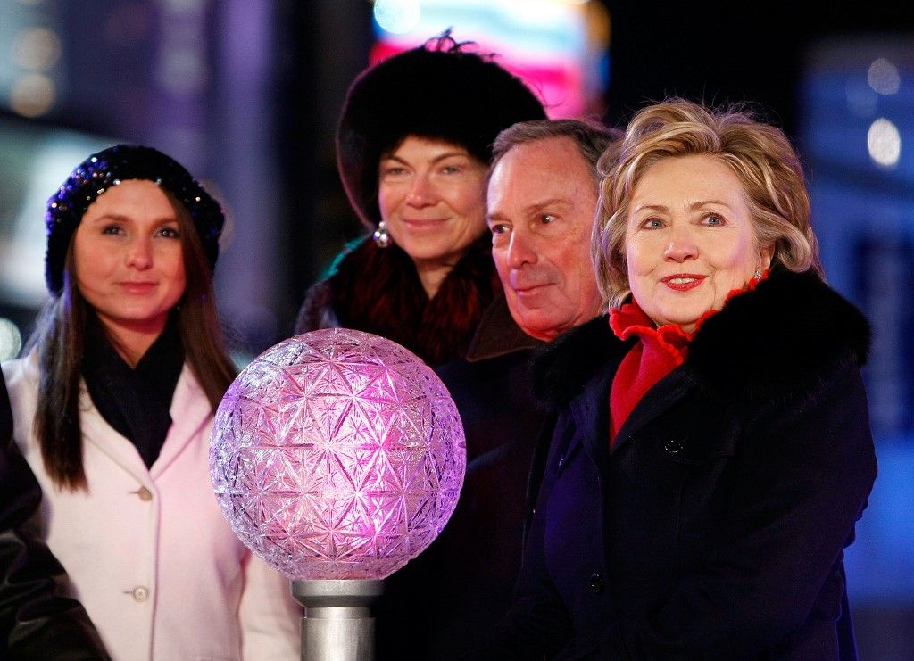 Bloomberg başkanlık yarışına Hillary Clinton'a davet edebilir