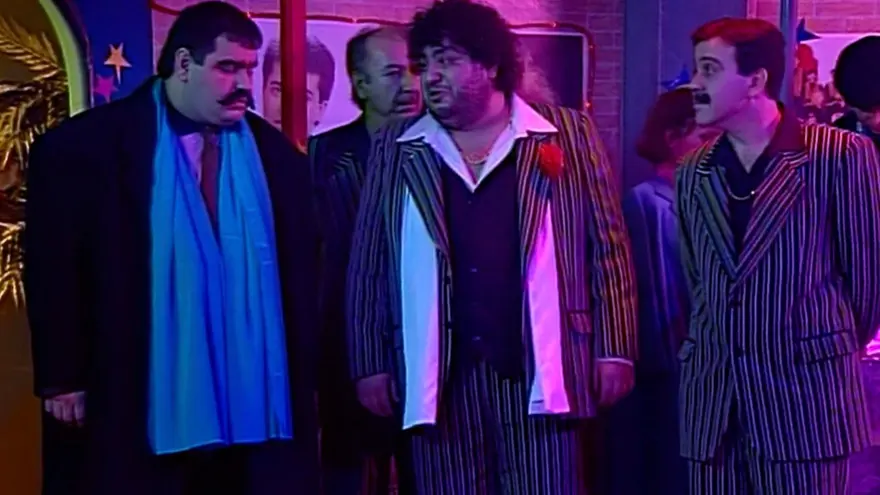 Asuman ve Mükremin ayrılığın eşiğinde (Bir Demet Tiyatro) 6