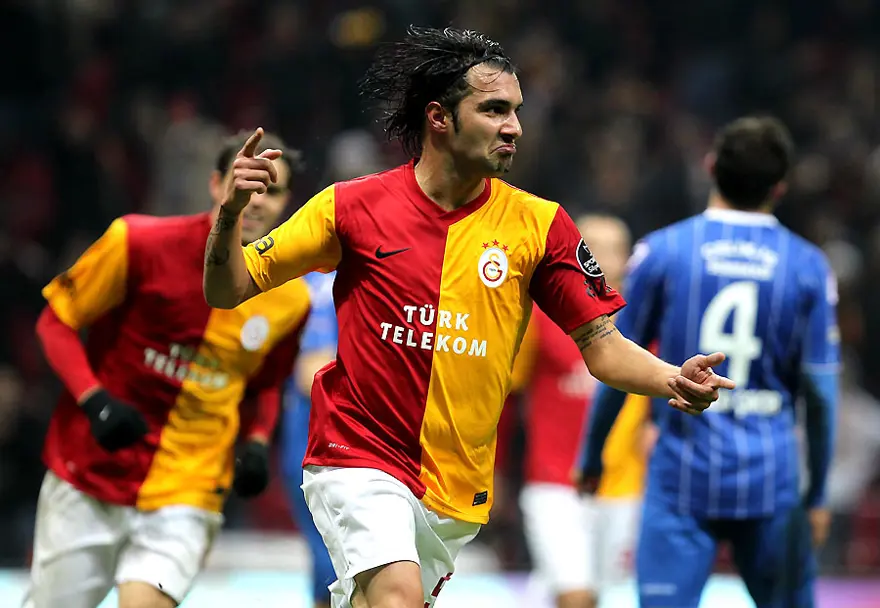 Galatasaray 9'da 9 yaptı 25 Galatasaray 9'da 9 yaptı 25