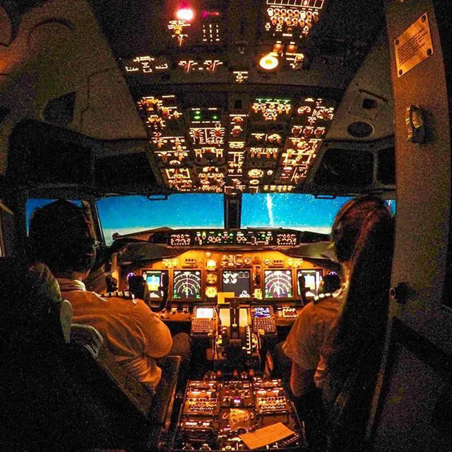 Malin Rydqvist, instagram fenomeni pilotlar, fenomen pilotlar, gezgin pilotlar, kokpit fotoğrafları, uçaktan çekilmiş fotoğraflar 1