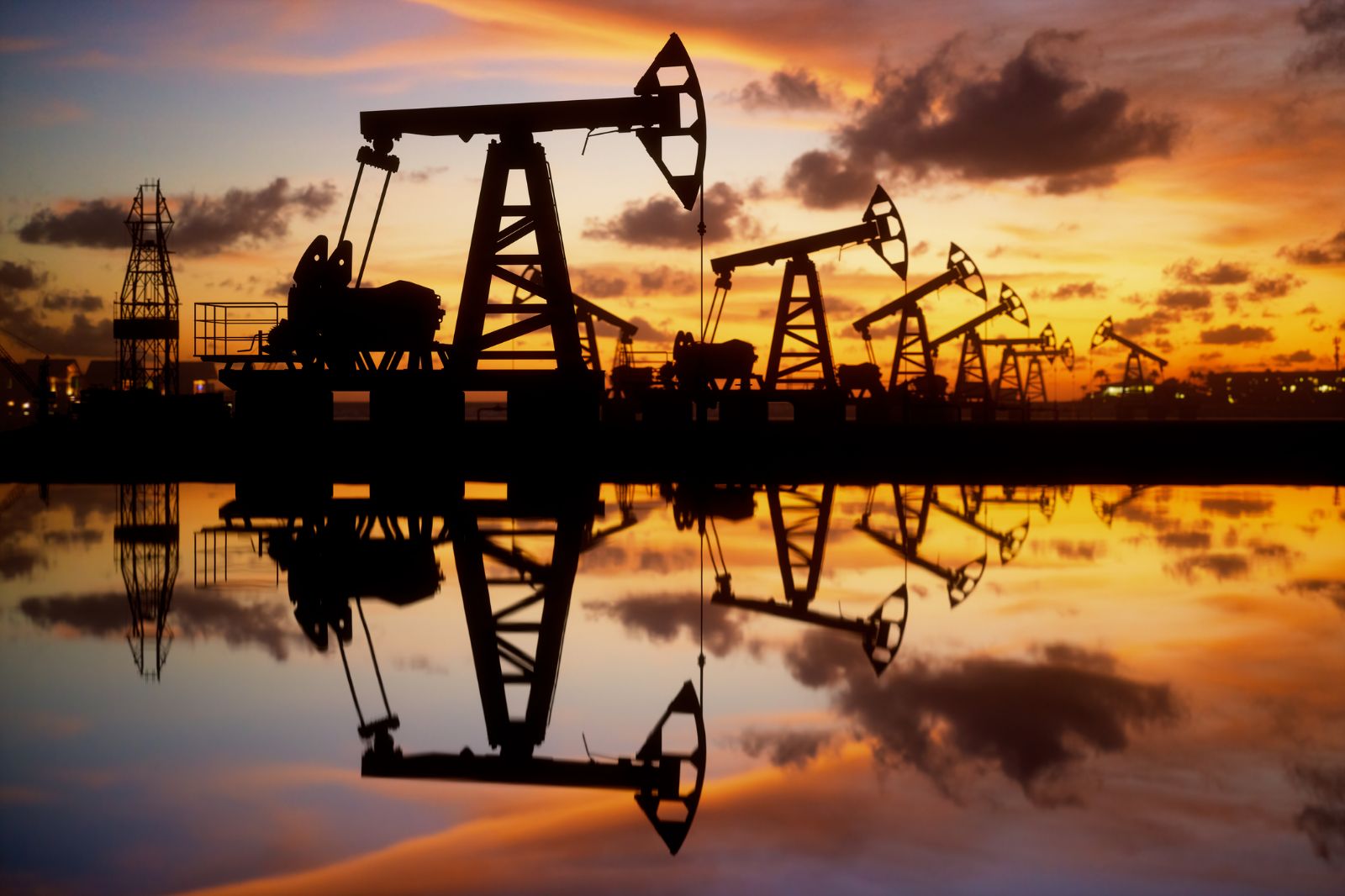 Türkiye'nin petrol ithalatı temmuzda arttı
