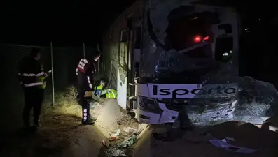 Aydın'da otobüs şarampole devrildi: 1 ölü, 27 yaralı