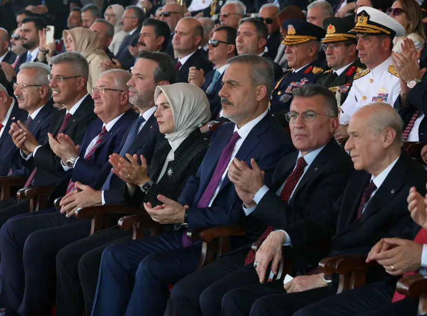 KKTC’de 50’nci yıl coşkusu | Cumhurbaşkanı Erdoğan: Müzakereye ve çözüme hazırız 14 KKTC’de 50’nci yıl coşkusu | Cumhurbaşkanı Erdoğan: Müzakereye ve çözüme hazırız 14