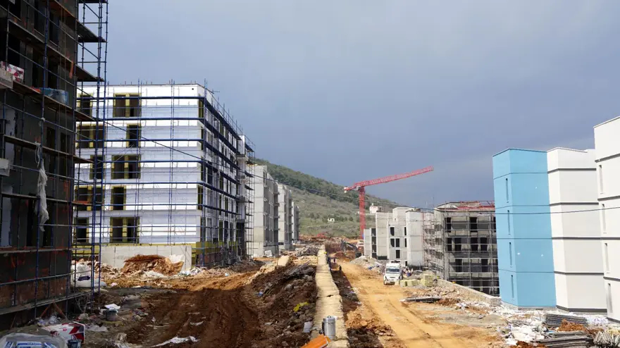 Kahramanmaraş'ta 15 bin 980, Malatya'da 7 bin 881 konut teslim edildi 6 Kahramanmaraş'ta 15 bin 980, Malatya'da 7 bin 881 konut teslim edildi 6