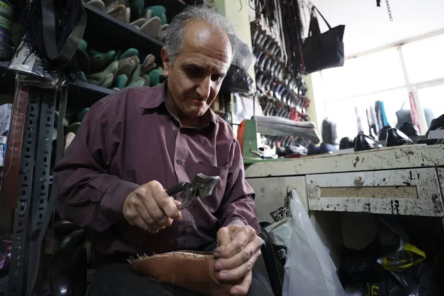 2001 krizinde ayakkabı fabrikası battı: Şimdi tamircilik yapıyor 6 2001 krizinde ayakkabı fabrikası battı: Şimdi tamircilik yapıyor 6
