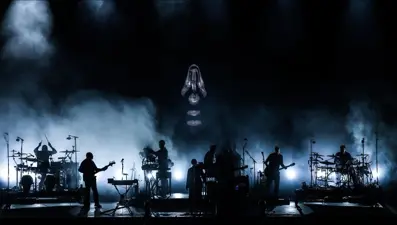 Spotify'a askeri yatırım tepkisi: Ünlü müzik grubu şarkılarını çekti