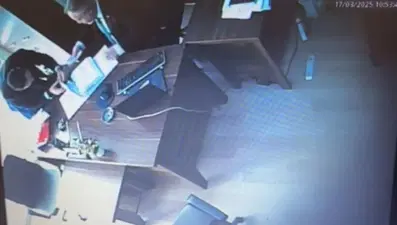 Rüşvet pazarlığının videosu! Beylikdüzü'nde vergi müfettişleri tutuklandı