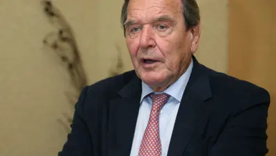 Eski Şansölye Schröder tükenmişlik sendromuna yakalandı