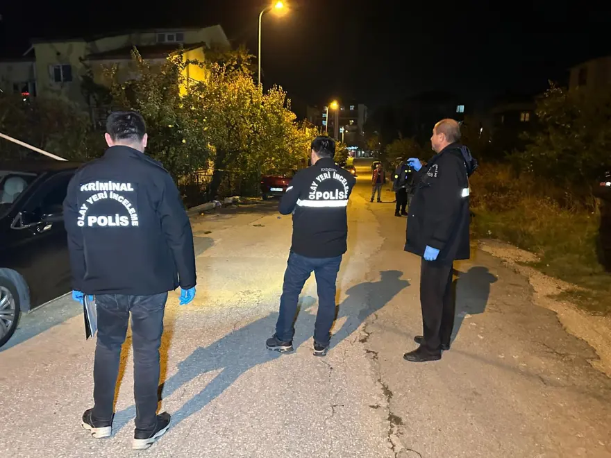 Uşak'ta evlat dehşeti: Üç kişiyi bıçakla yaraladı 2