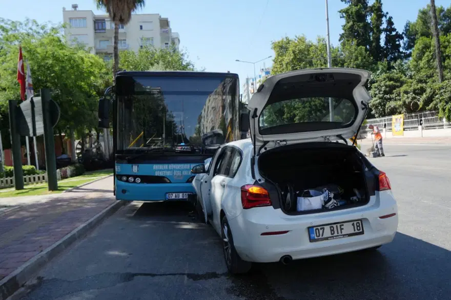 Kastamonuspor kalecisi Batıhan trafik kazası geçirdi 4