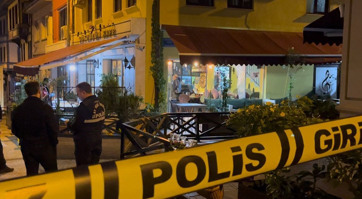 Mekana alınmayınca rastgele etrafa ateş açtı: 3 yaralı