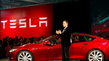 Tesla üçüncü çeyrekte rekor gelir elde etti