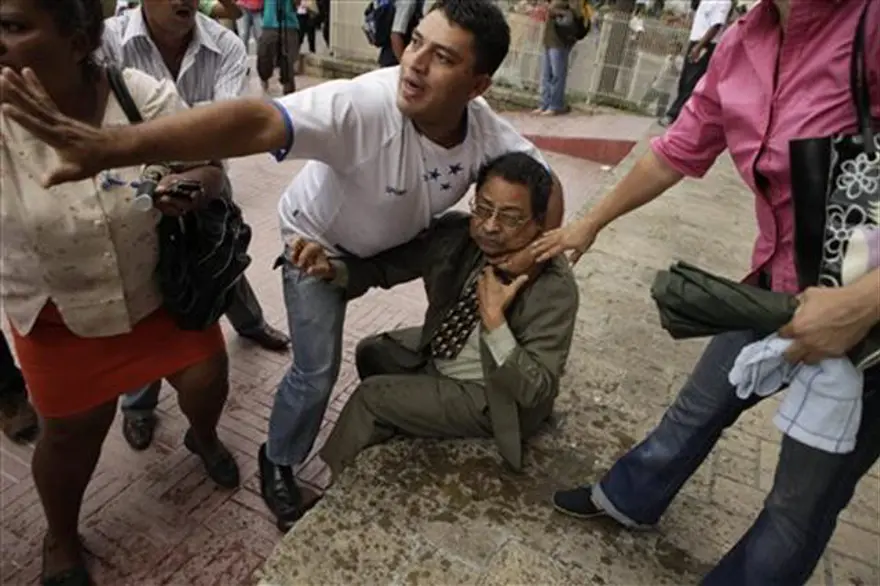 Honduras'ta sular durulmuyor 7