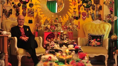 Müşterilerinin eşyalarıyla dönüştürdü: 48 yıllık terzi dükkanı"Hatıra Müzesi" oldu