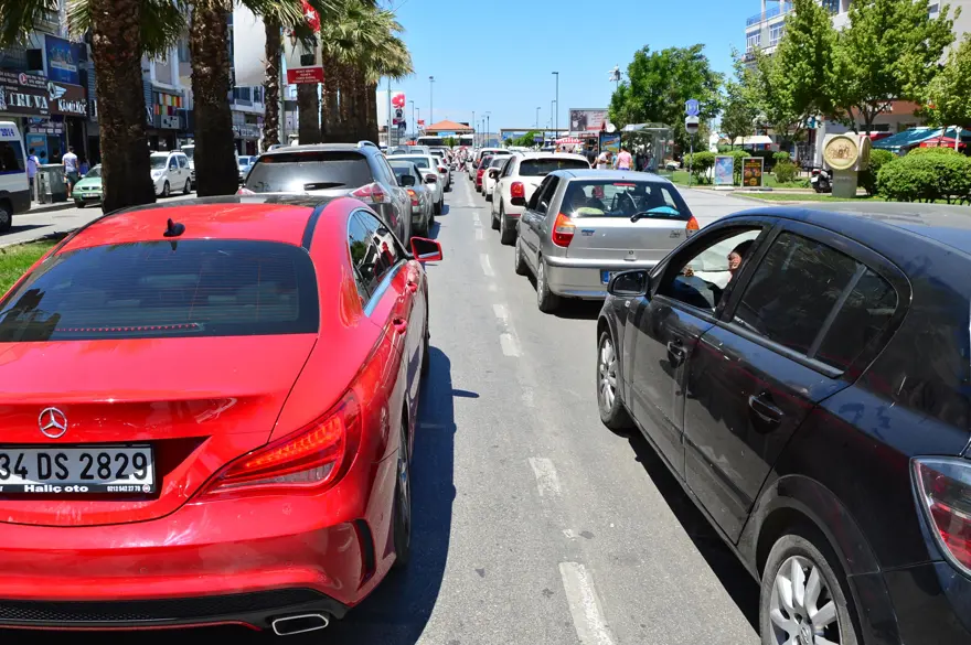 Tatilciler "erken" dönüş yolunda 3