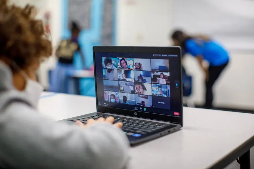 Zoom tükenmişliği gerçekten var; İşte sebepleri ve çaresi 