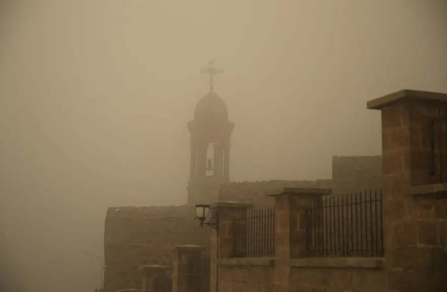 Mardin’de gündüz geceye döndü 7