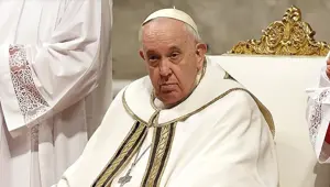 Papa Franciscus: Depremzeler için neler yapabileceğimizi düşünelim