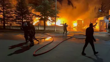 Niğde'de fabrika yangını: Ekipler müdahale ediyor