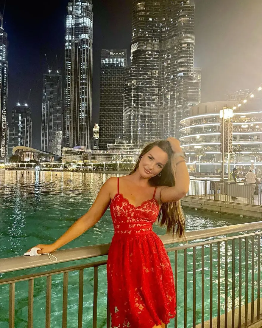 Orduya katılan eski Ukrayna güzeli AnastasiiaLenna açıkladı: Fotoğraflar gerçek değil, oyundan 3