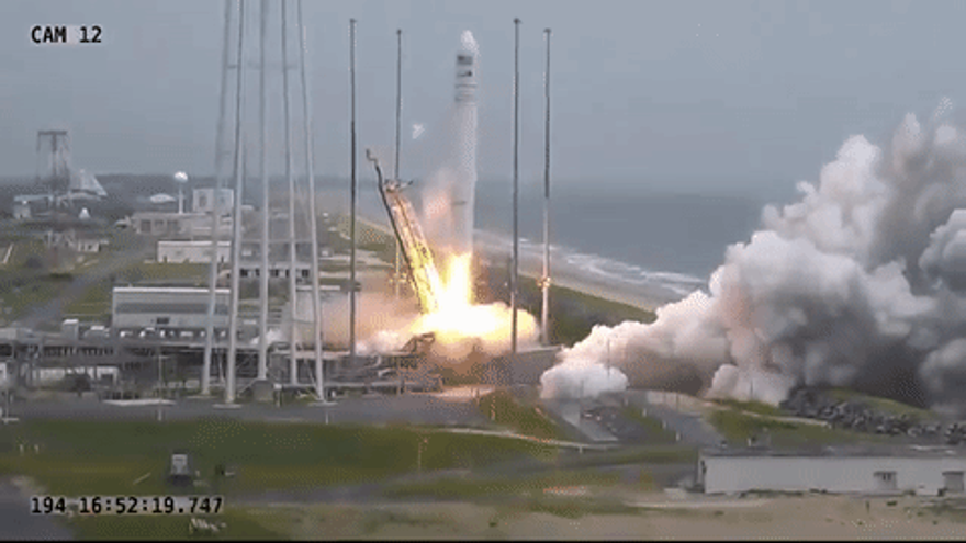 NASA, GIF arşivini herkese açtı 27