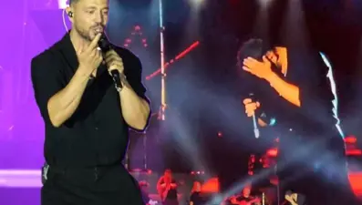 Sahnede büyük şok yaşadı: Murat Boz'dan ilk açıklama