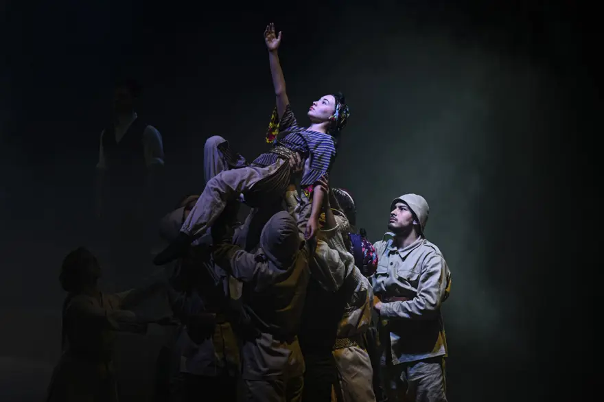 "Cumhuriyete Doğru" oyunu Ankara'da "perde" dedi 12 "Cumhuriyete Doğru" oyunu Ankara'da "perde" dedi 12