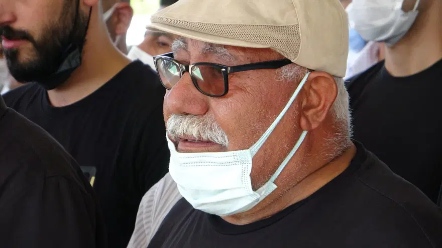 'Tostçu Mahmut' olarak bilinen Anıl Kurt'a gözyaşlarıyla veda 6 'Tostçu Mahmut' olarak bilinen Anıl Kurt'a gözyaşlarıyla veda 6