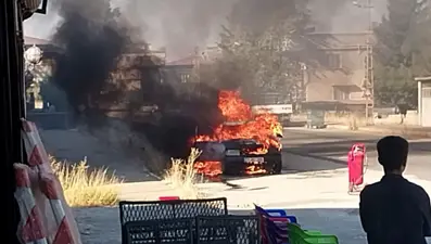 Canını zor kurtardı... Seyir halindeyken yanmaya başladı