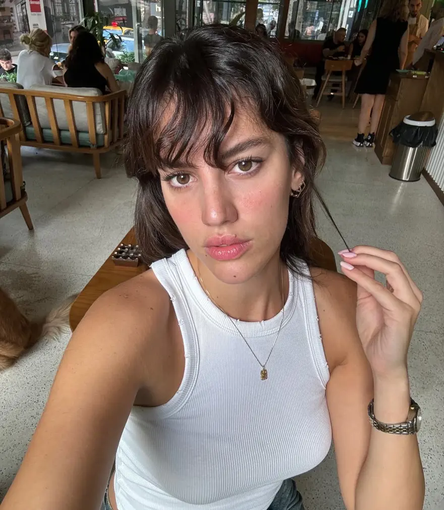 ARKA SOKAKLAR İLE OYUNCULUĞA ADIM ATTI 4